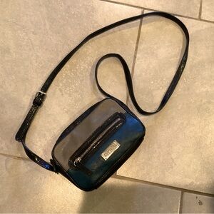 Kenneth Cole Reaction Cross Body Bag